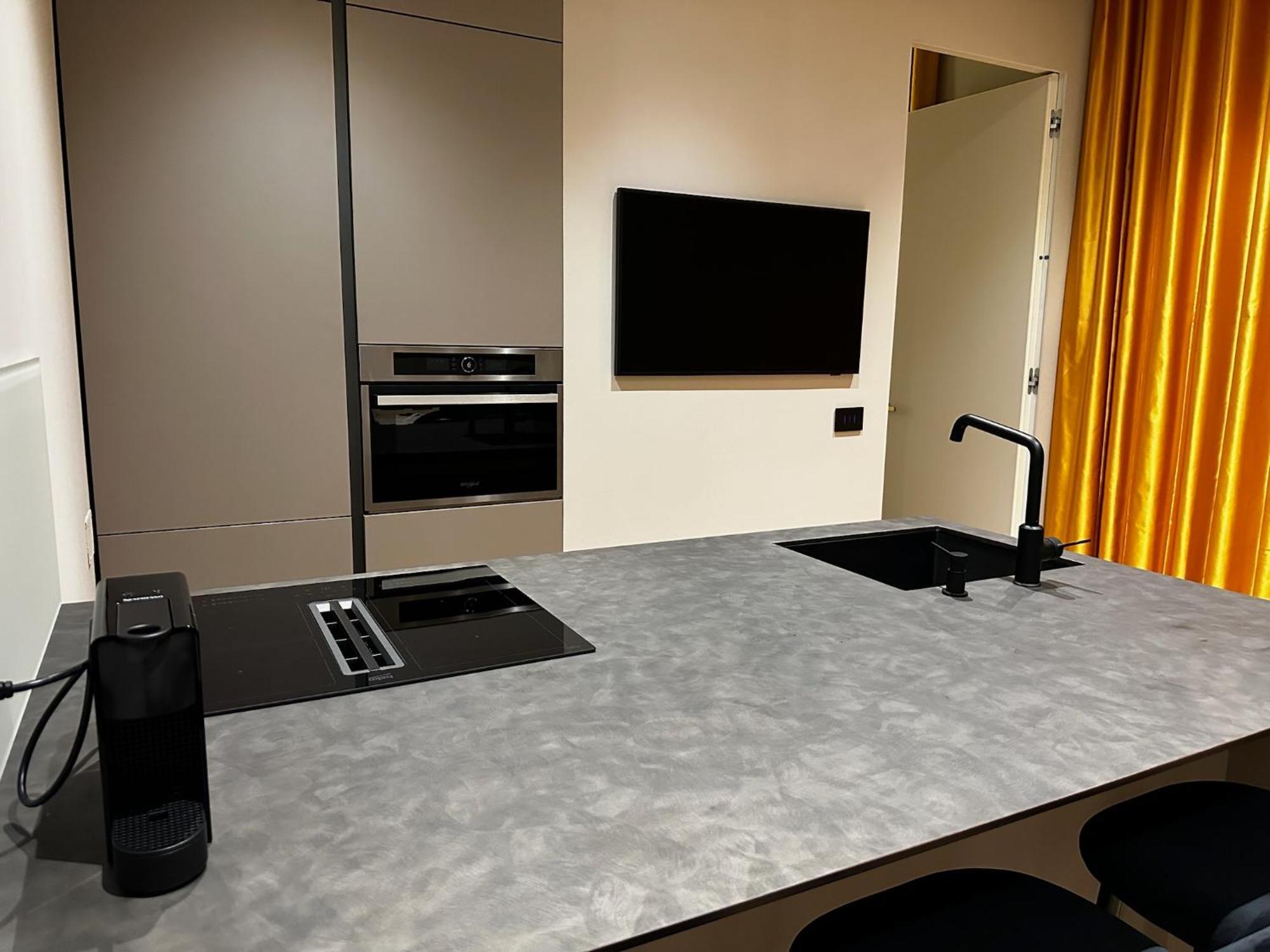 Home: Esclusivo E Moderno Milano